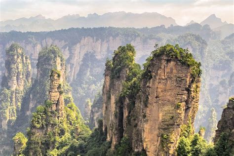  Cloud Ladder of Chengdu: Ascending Through History and Natural Beauty!